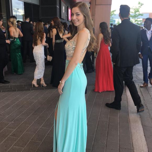 Meet your Posher, Natalia - Picture 1 of 1